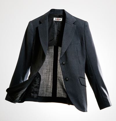 【BON UNI】軽量素材のスーツのイメージビジュアル１